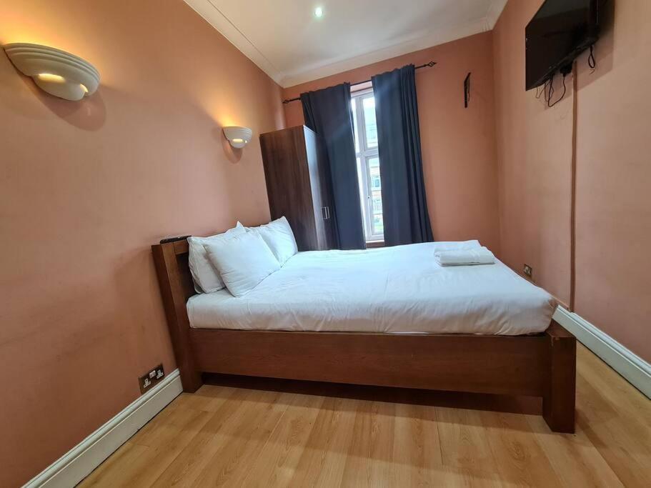 Cute One Bedroom Apartment Лондон Екстер'єр фото